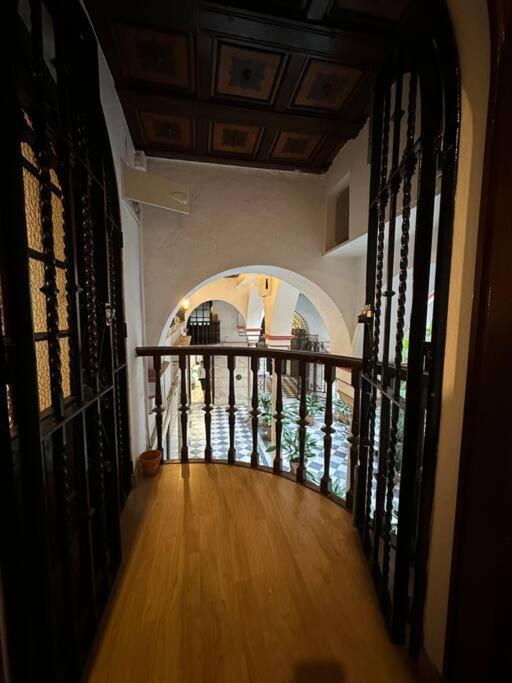 Apartamento Patio Sevillano Frente Catedral Buitenkant foto
