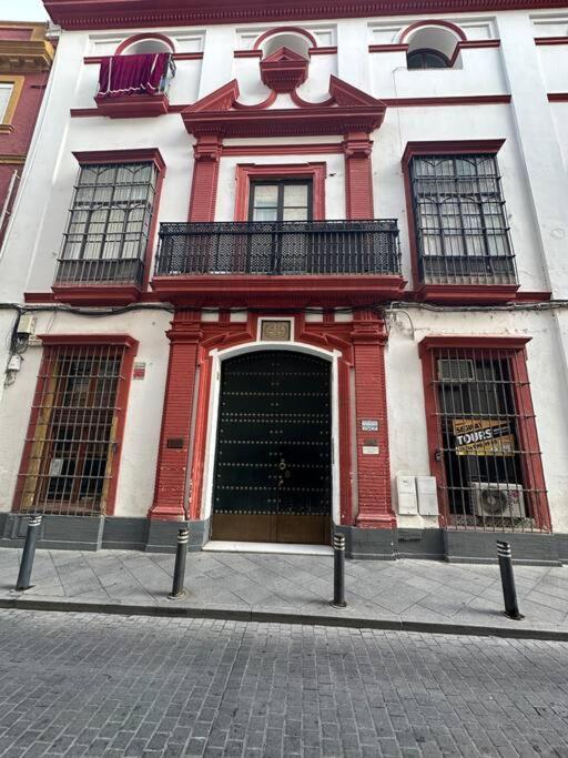Apartamento Patio Sevillano Frente Catedral Buitenkant foto