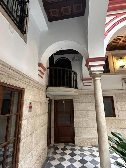 Apartamento Patio Sevillano Frente Catedral Buitenkant foto